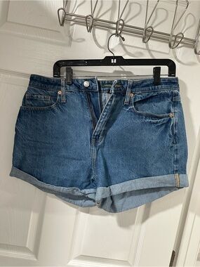 Wild Fable Blue Denim Women’s Roll-Cuff Shorts